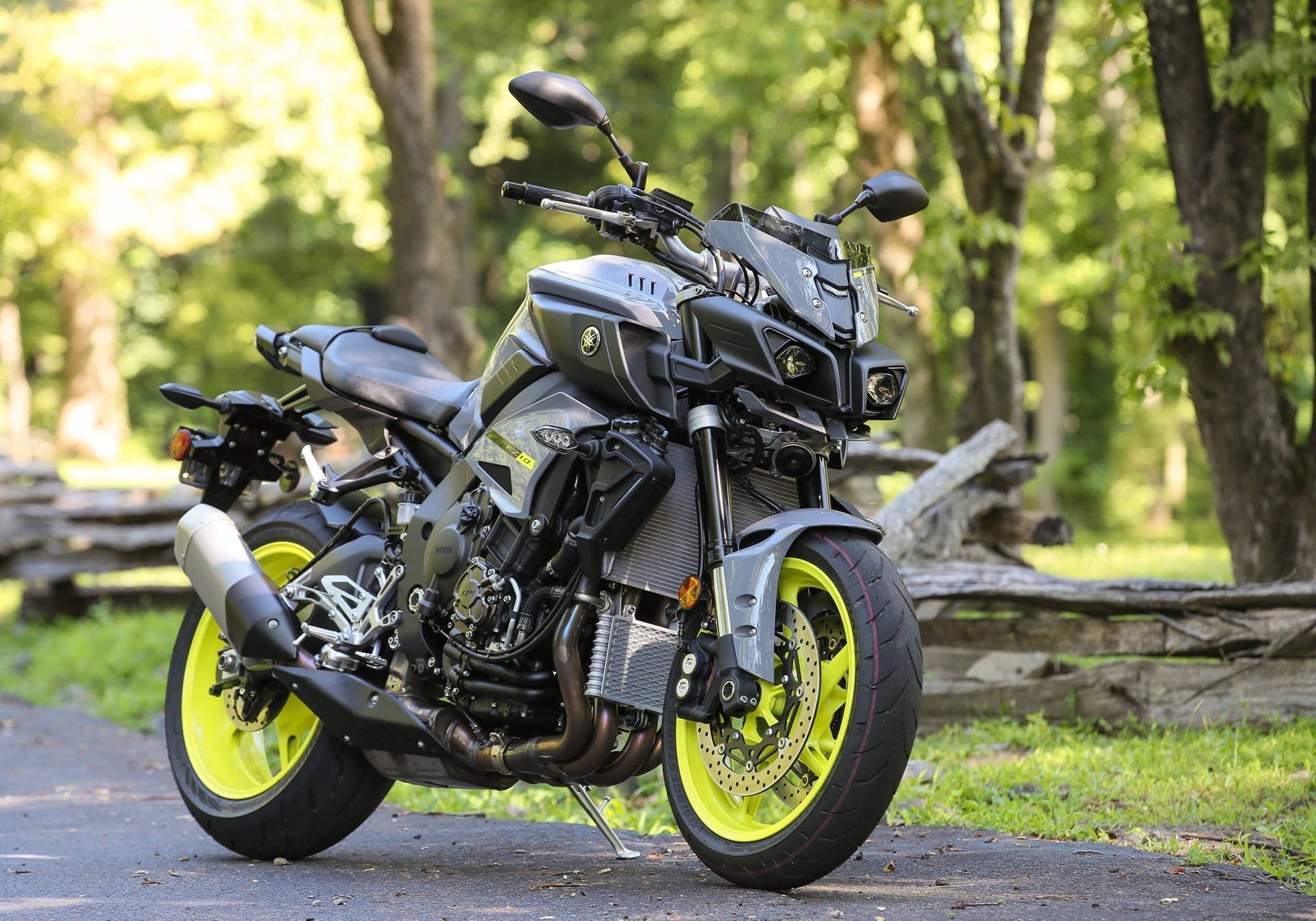 Motorcycle yamaha fz