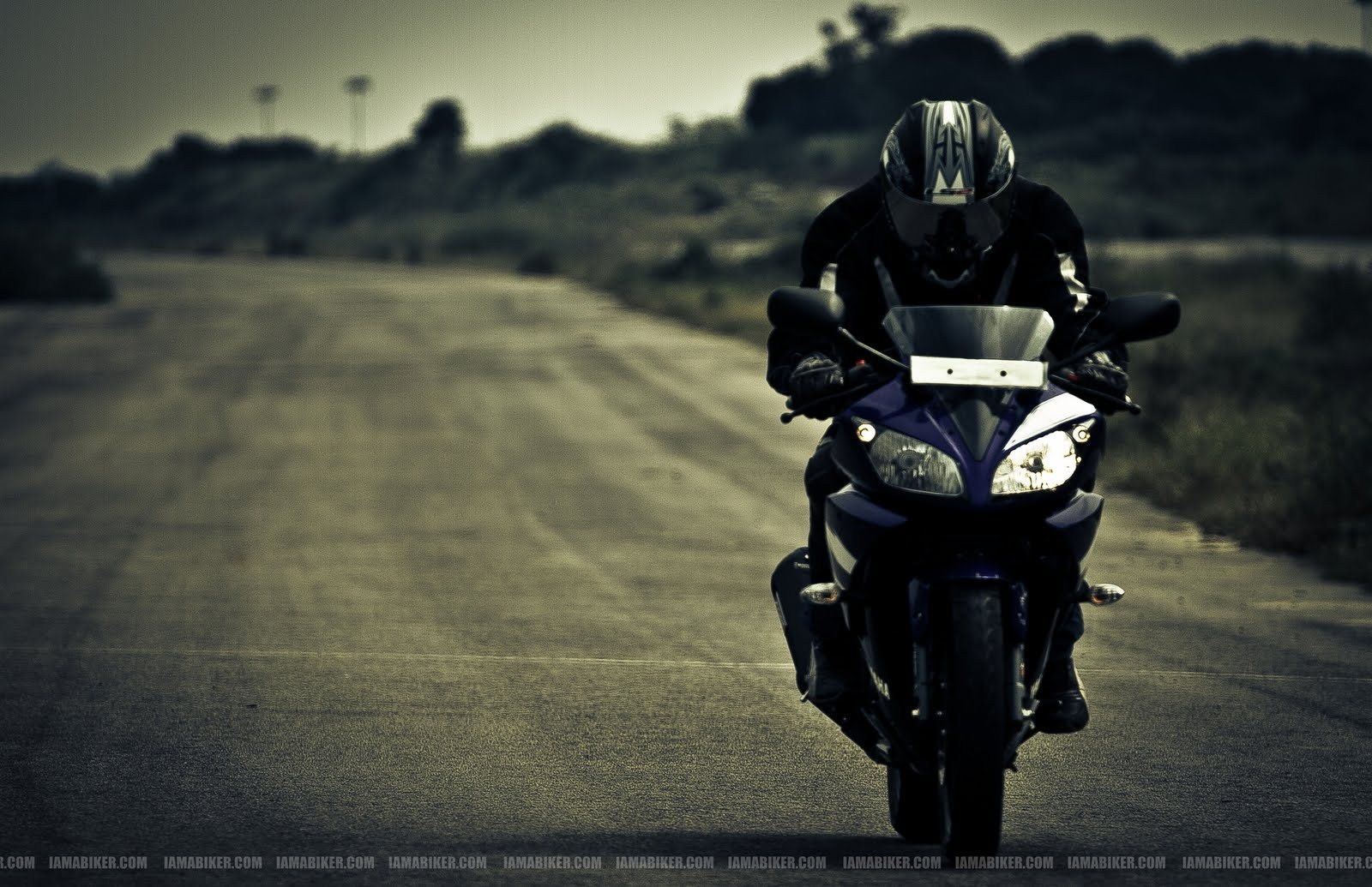 Yamaha r1 на закате