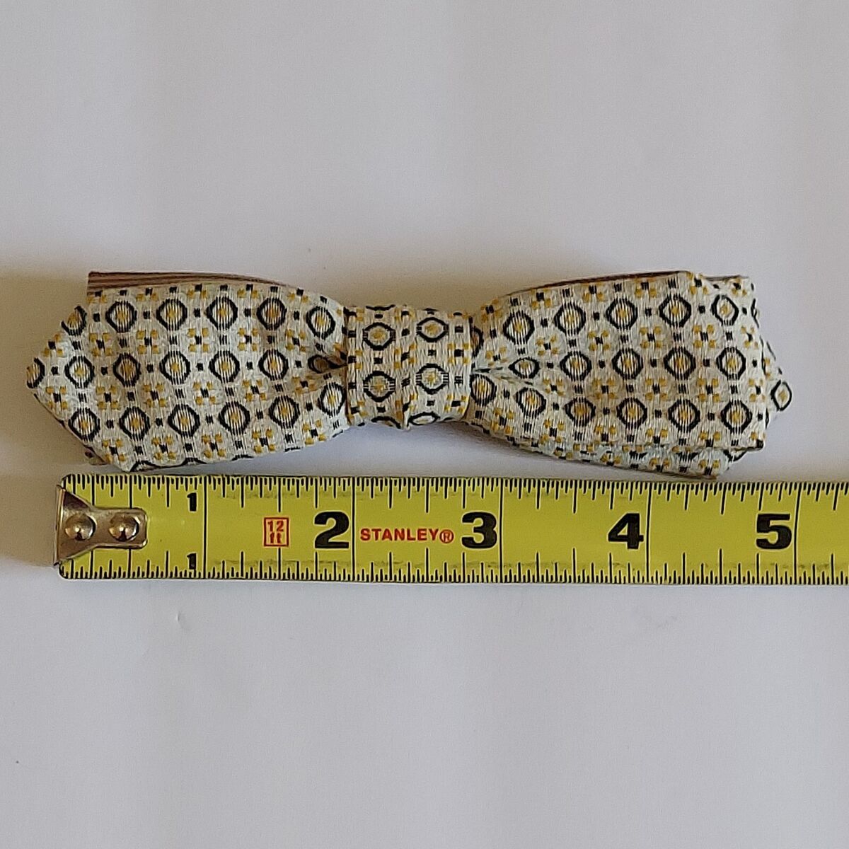 Vintage wembley clip on bow tie cream yellow black