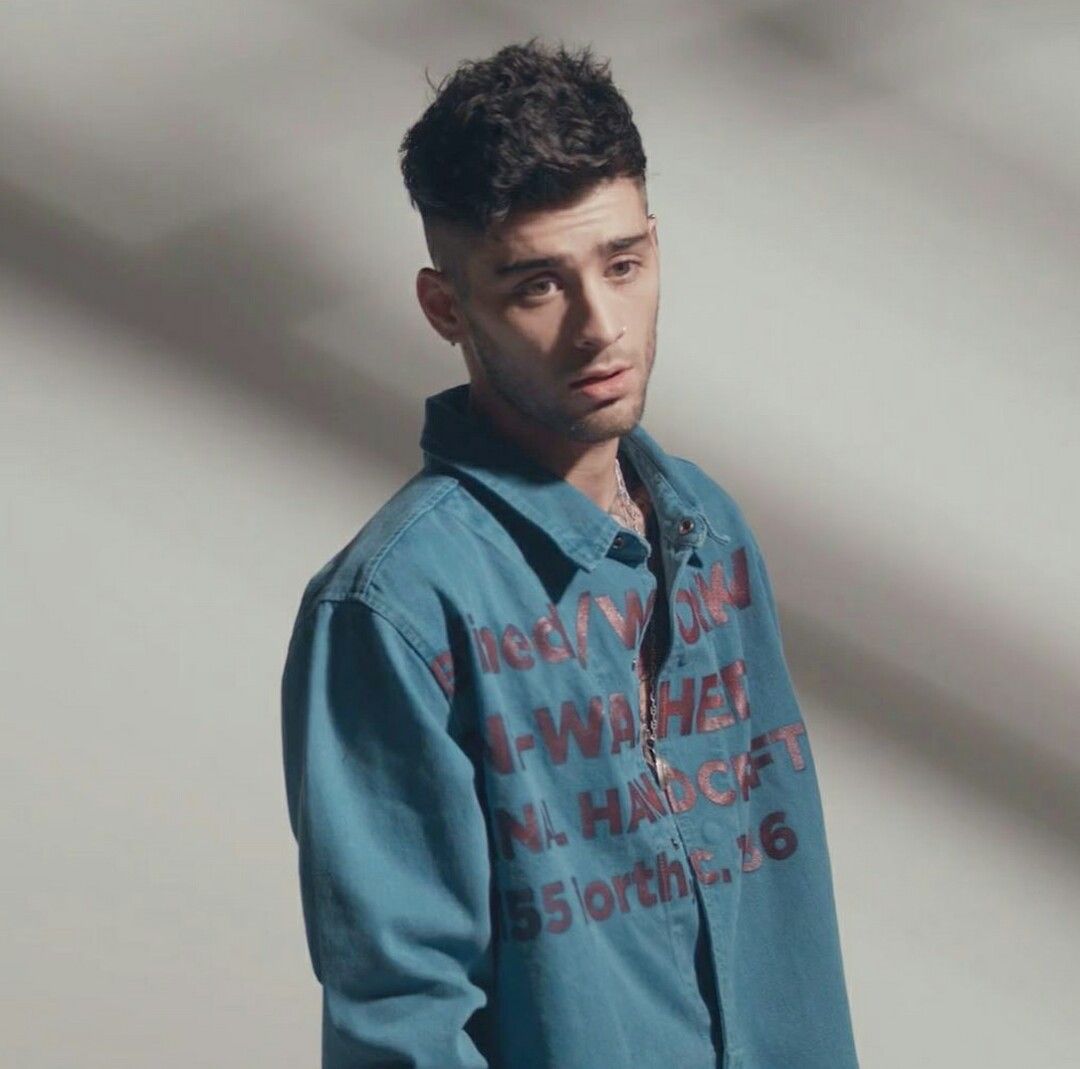 Zayn ðhis adorable blue jacket zayn malik pics zayn mailk zayn malik photos