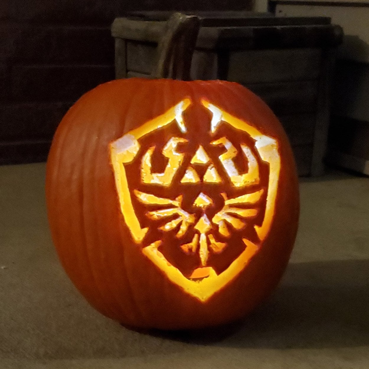 Zelda hero shield pumpkin stencil