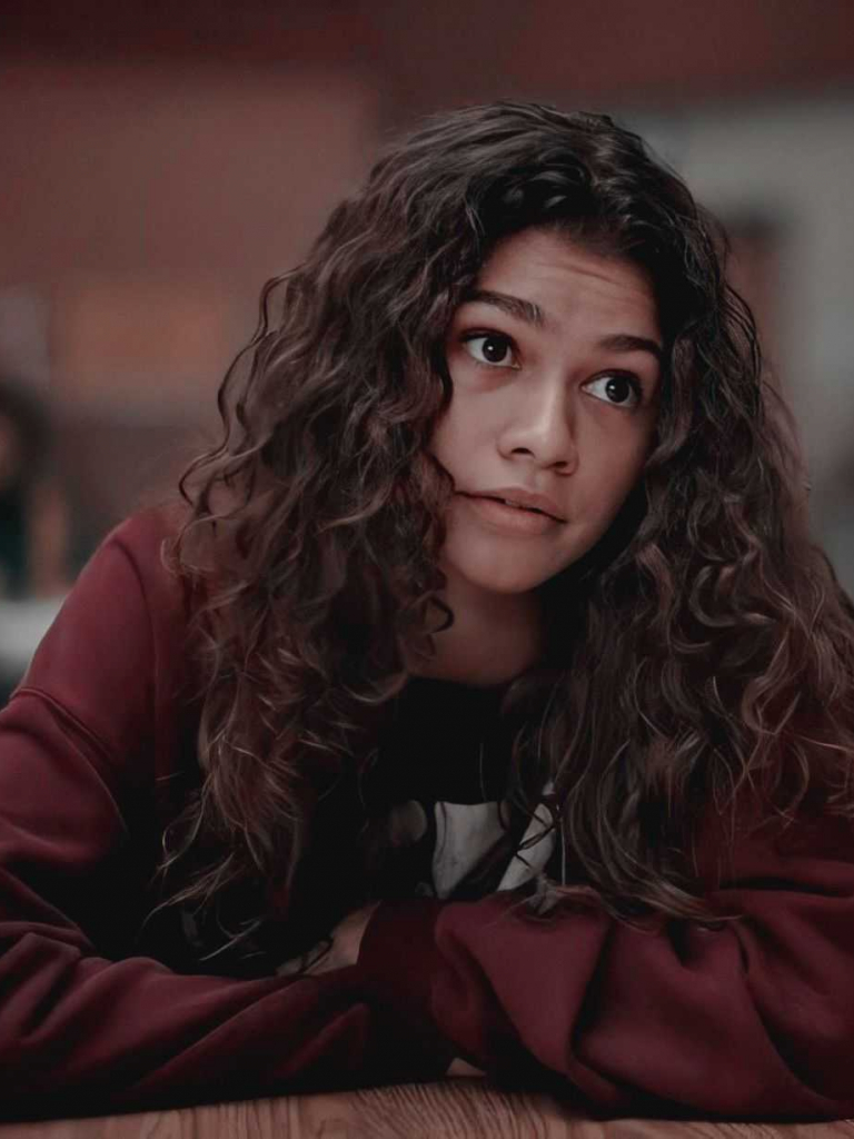 Rue euphoria wallpapers