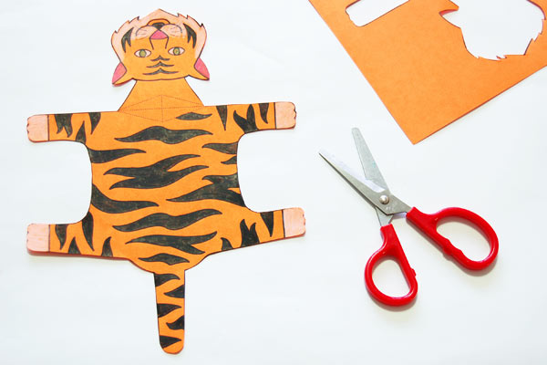 Folding paper zoo animals kids crafts fun craft ideas