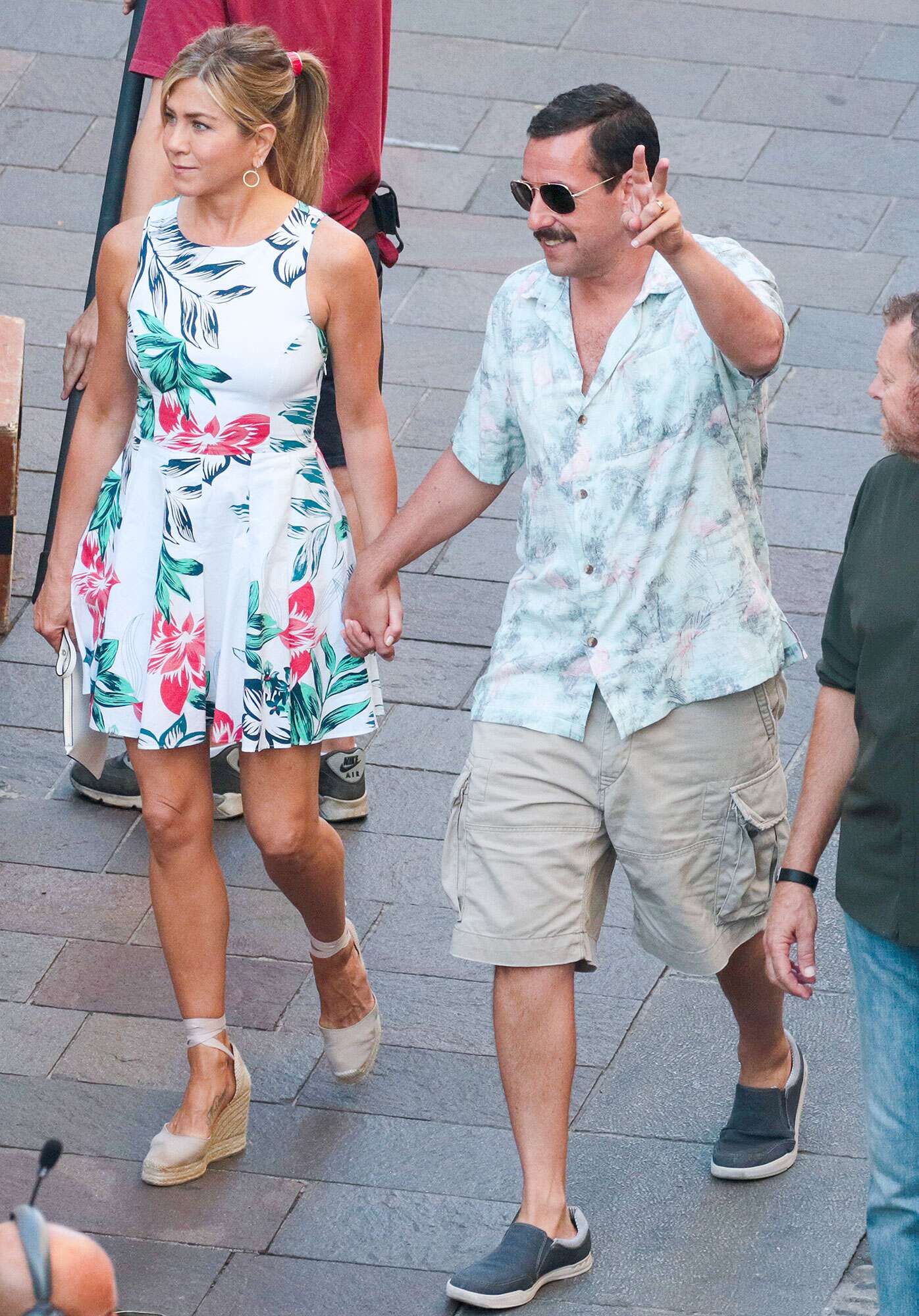 jennifer Aniston Adam Sandler Hold Hands While Filming Peoplecom