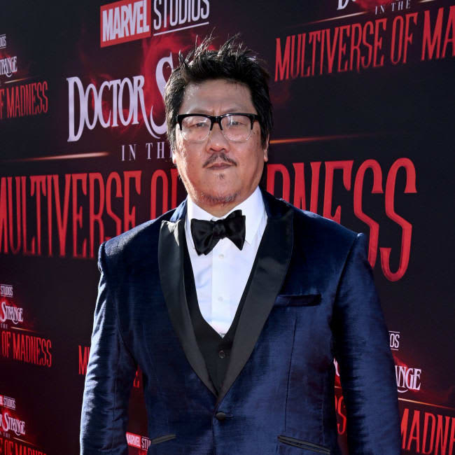 doctor Strange 2 Benedict Wong Blasts Cowardly Trolls For Targeting Teenage Star ｜ Bang Showbiz English