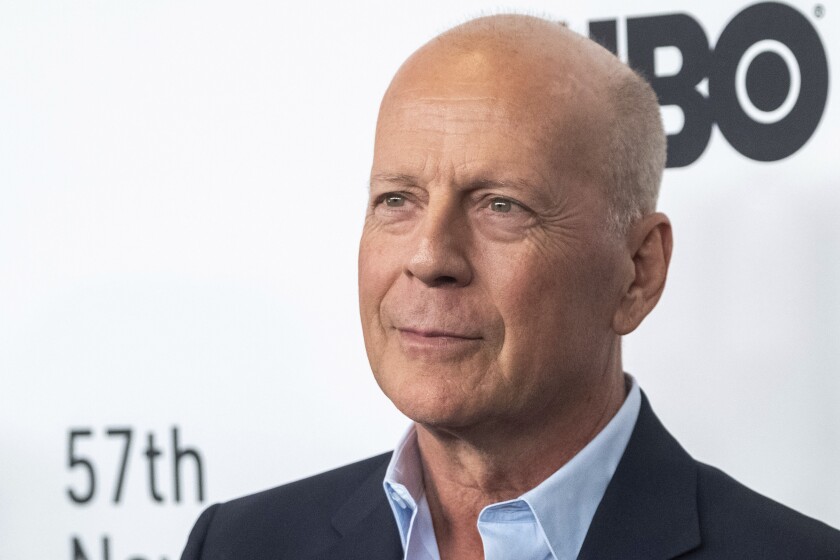 bruce Willis Aphasia Was Suspected By Coworkers For Years Los Angeles Times