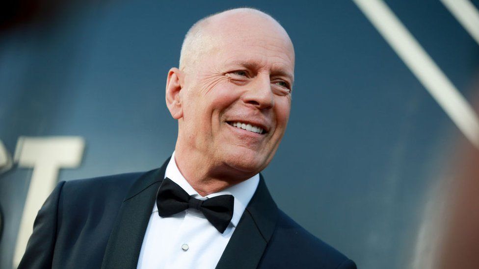 bruce Willis Gives Up Acting Due To Brain Disorder Aphasia Bbc News