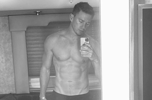 channing Tatum Posts Shirtless Selfie Declares That Daddy Is Finally Back