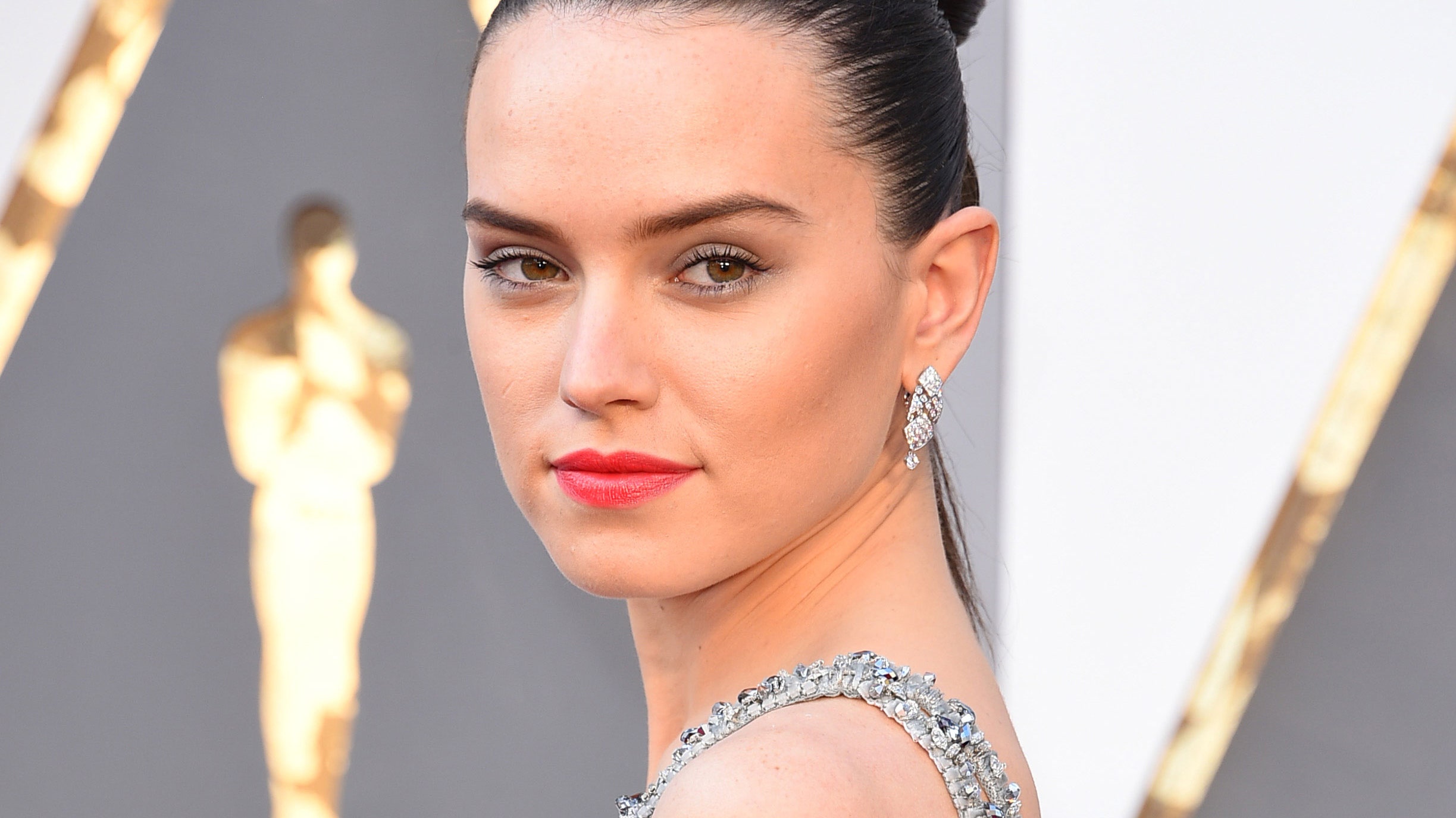 daisy Ridley Instagrams Powerful Selfesteem Message Teen Vogue