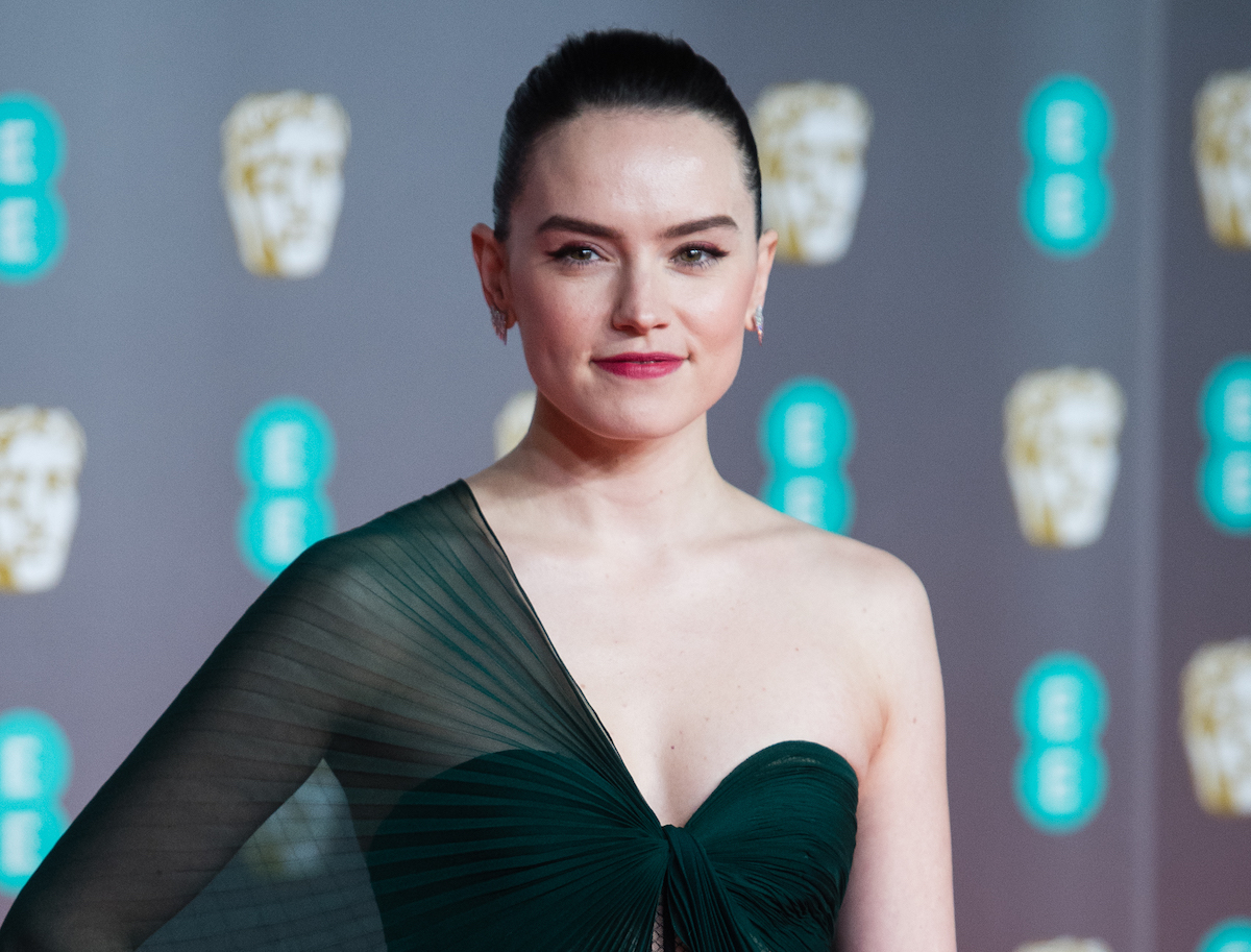 how Tall Is Star Wars And Chaos Walking Actor Daisy Ridley