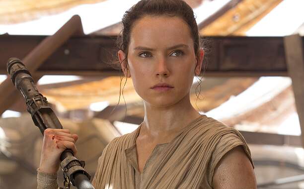 star Wars Daisy Ridley Responds To Rey Being Called A Mary Sue Ewcom