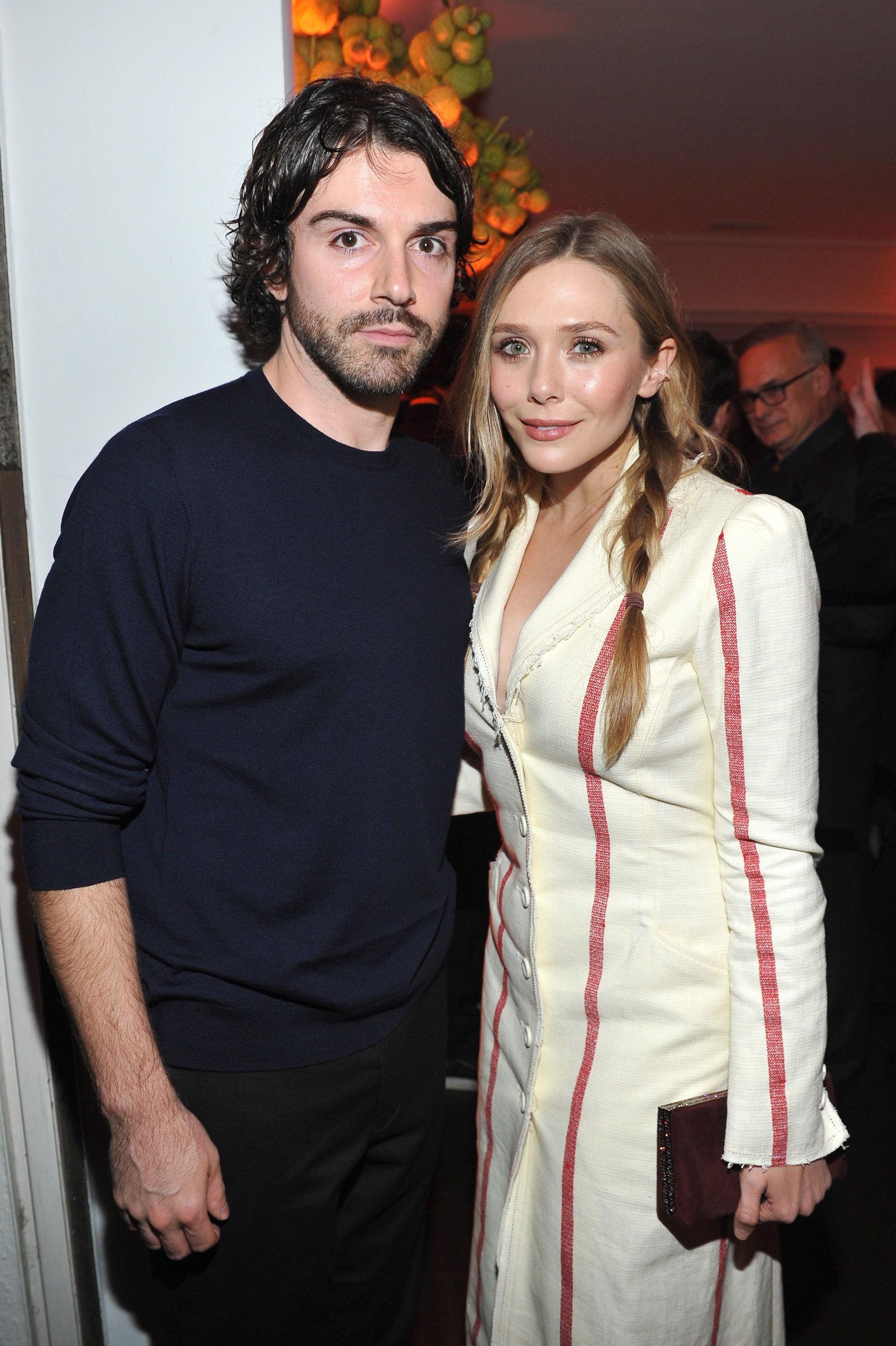 elizabeth Olsen And Robbie Arnett Are Engaged Vogue France