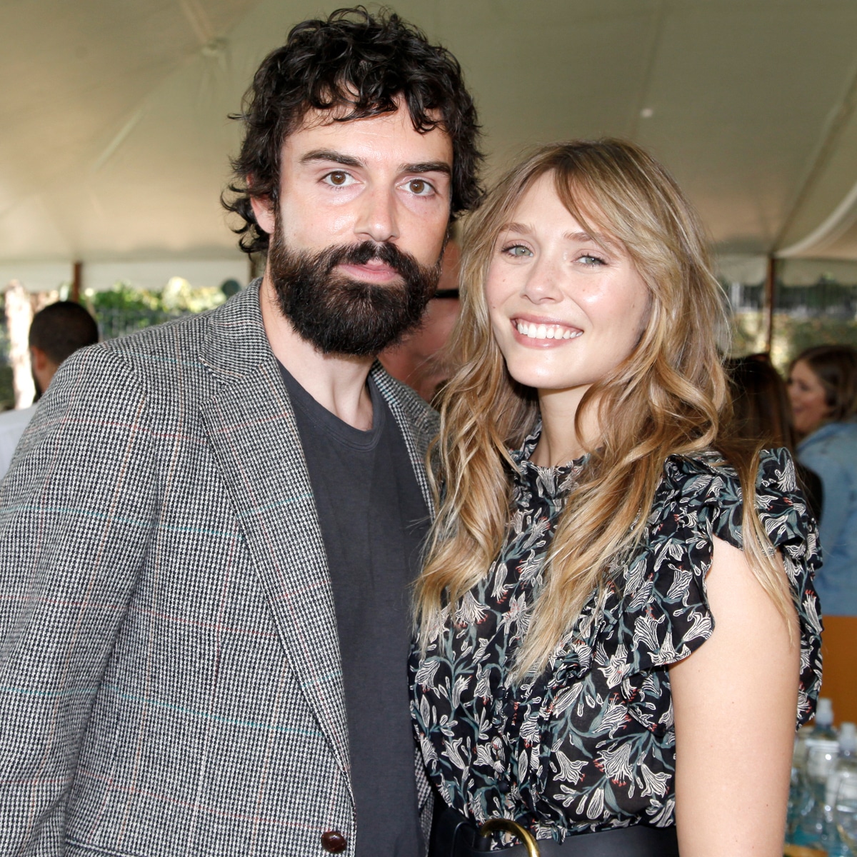 elizabeth Olsen Makes Rare Comment About Robbie Arnett Elopement E Online Ca