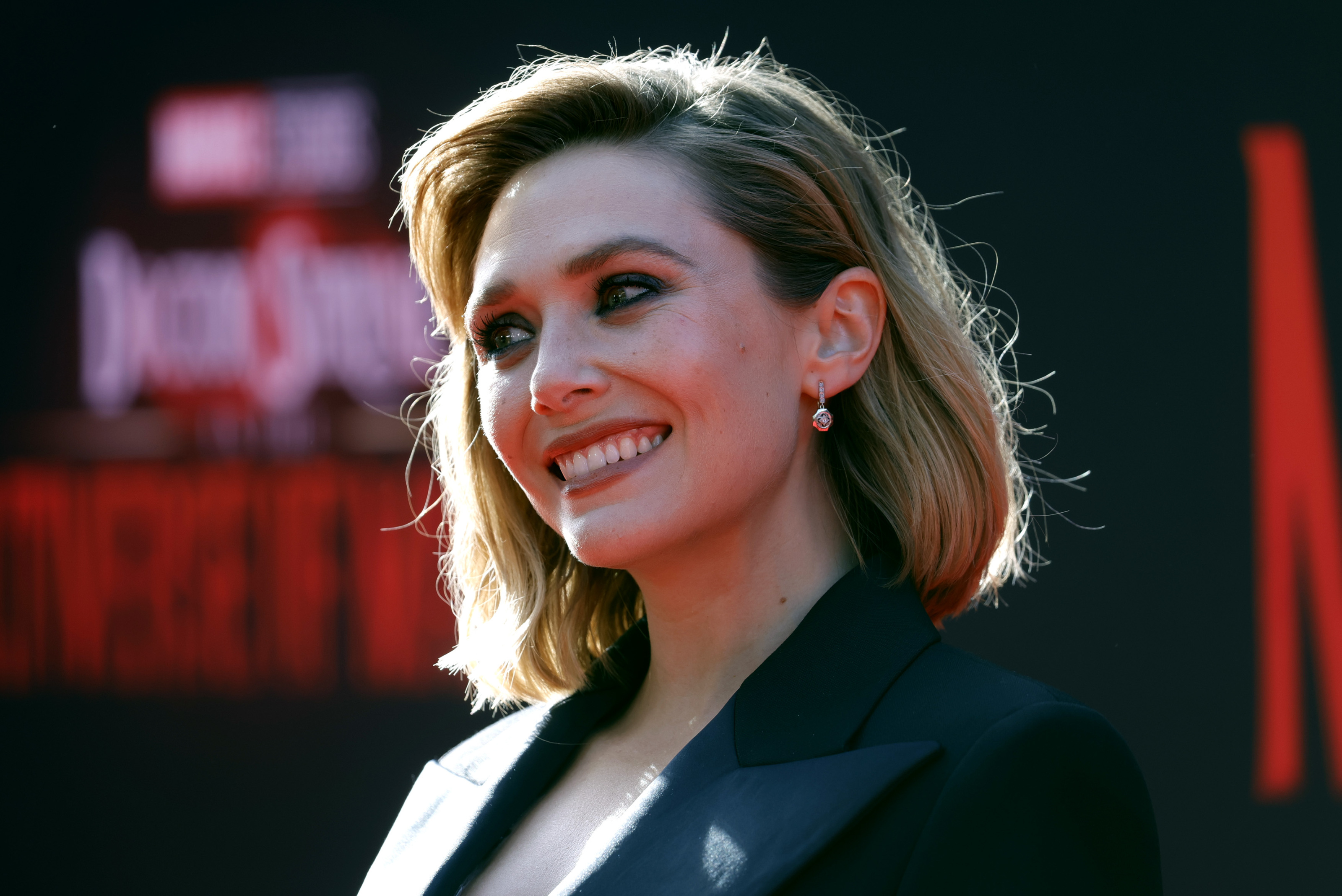 is Elizabeth Olsen In San Diego For The Marvel Sdcc Panel