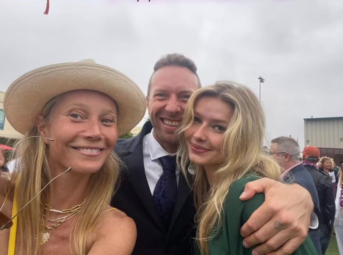 gwyneth Paltrow Fans Shocked As Daughter Apple 18 Looks Identical To Mom In Rare Family Photo With Dad Chris Martin