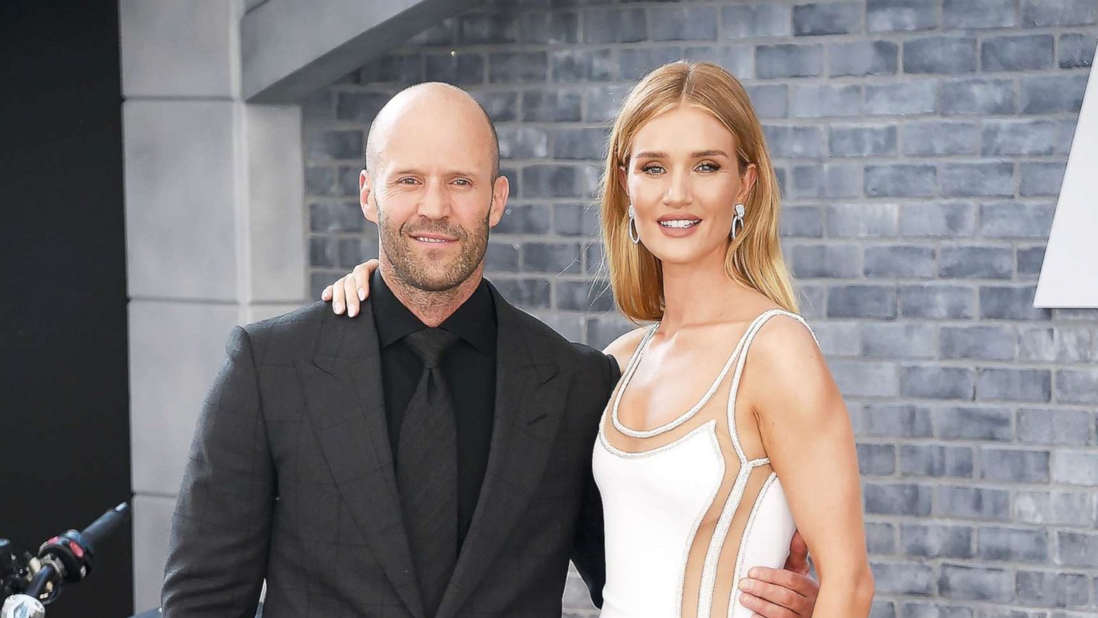 jason Statham And Rosie Huntingtonwhiteley Expecting A Baby Abc News