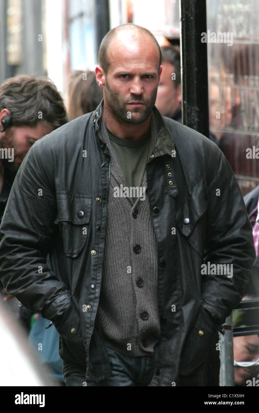 jason Statham On The Set Of His New Film Blitz London England 280809 Stock Photo Alamy