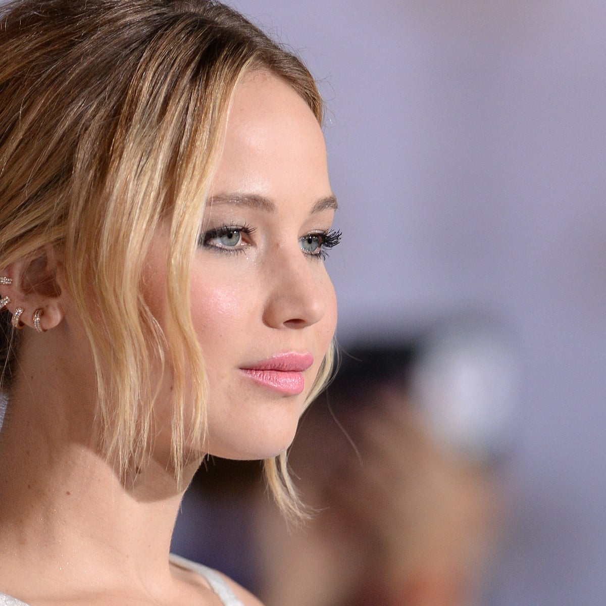 jennifer Lawrence Expresses Anger At Hollywoods Gender Pay Gap Jennifer Lawrence The Guardian