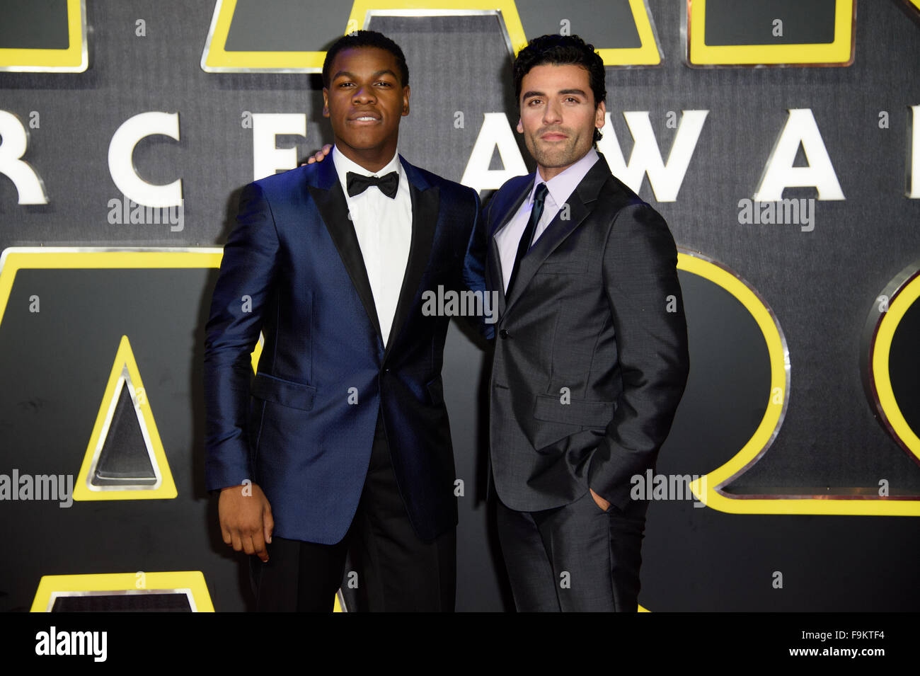 john Boyega And Oscar Isaac Pose At The Star Wars The Force Awakens  Premiere In London Stock Photo Alamy