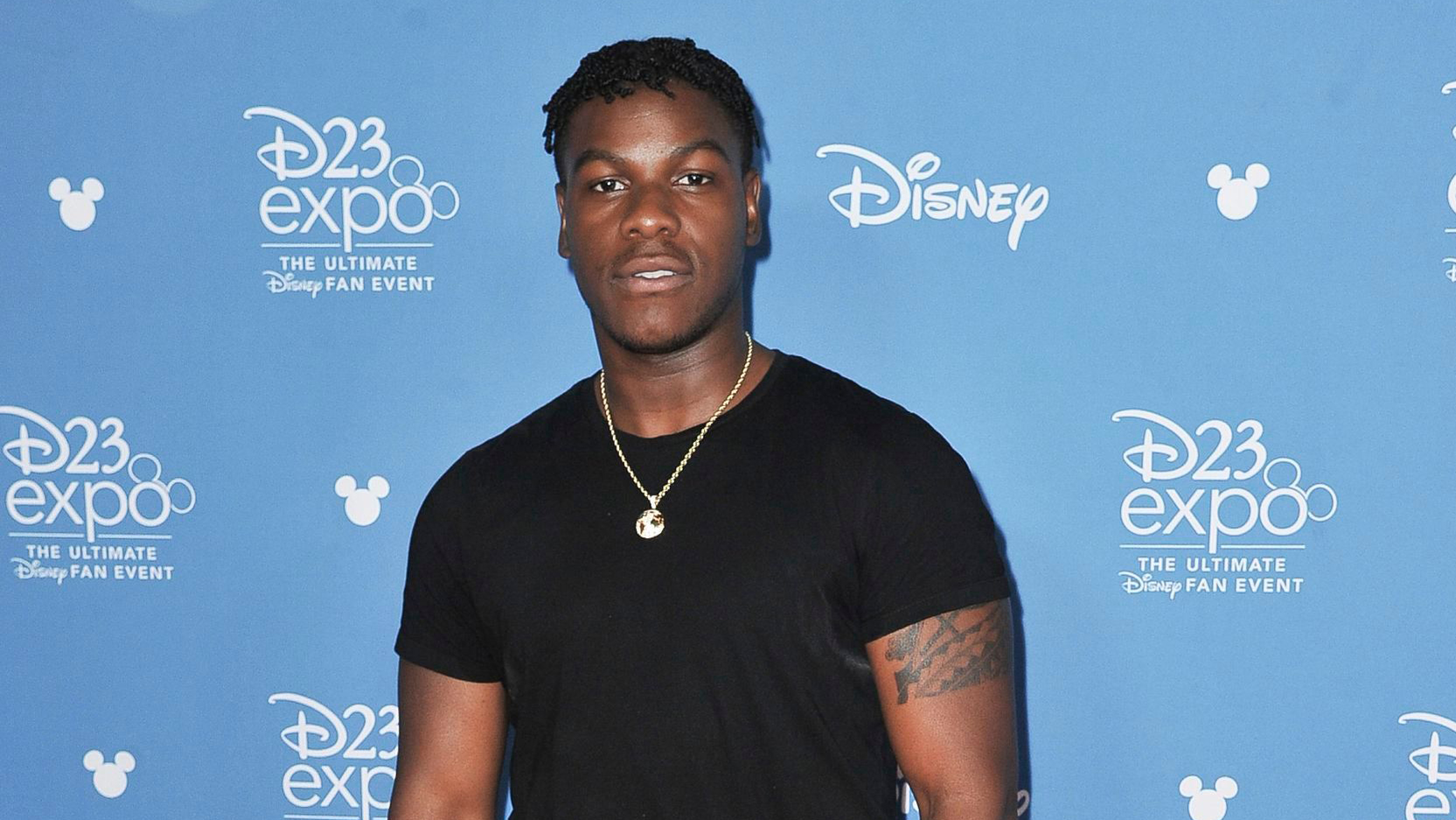 john Boyega Apologizes For Badly Worded Comments About Social Media  Variety