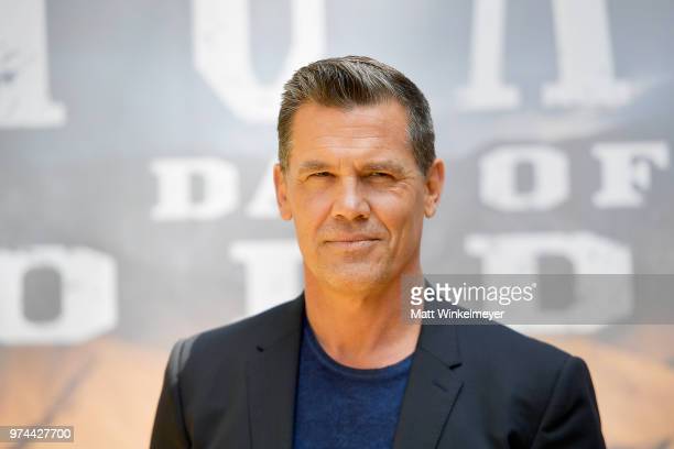 14087 Josh Brolin Photos And Premium High Res Pictures Getty Images