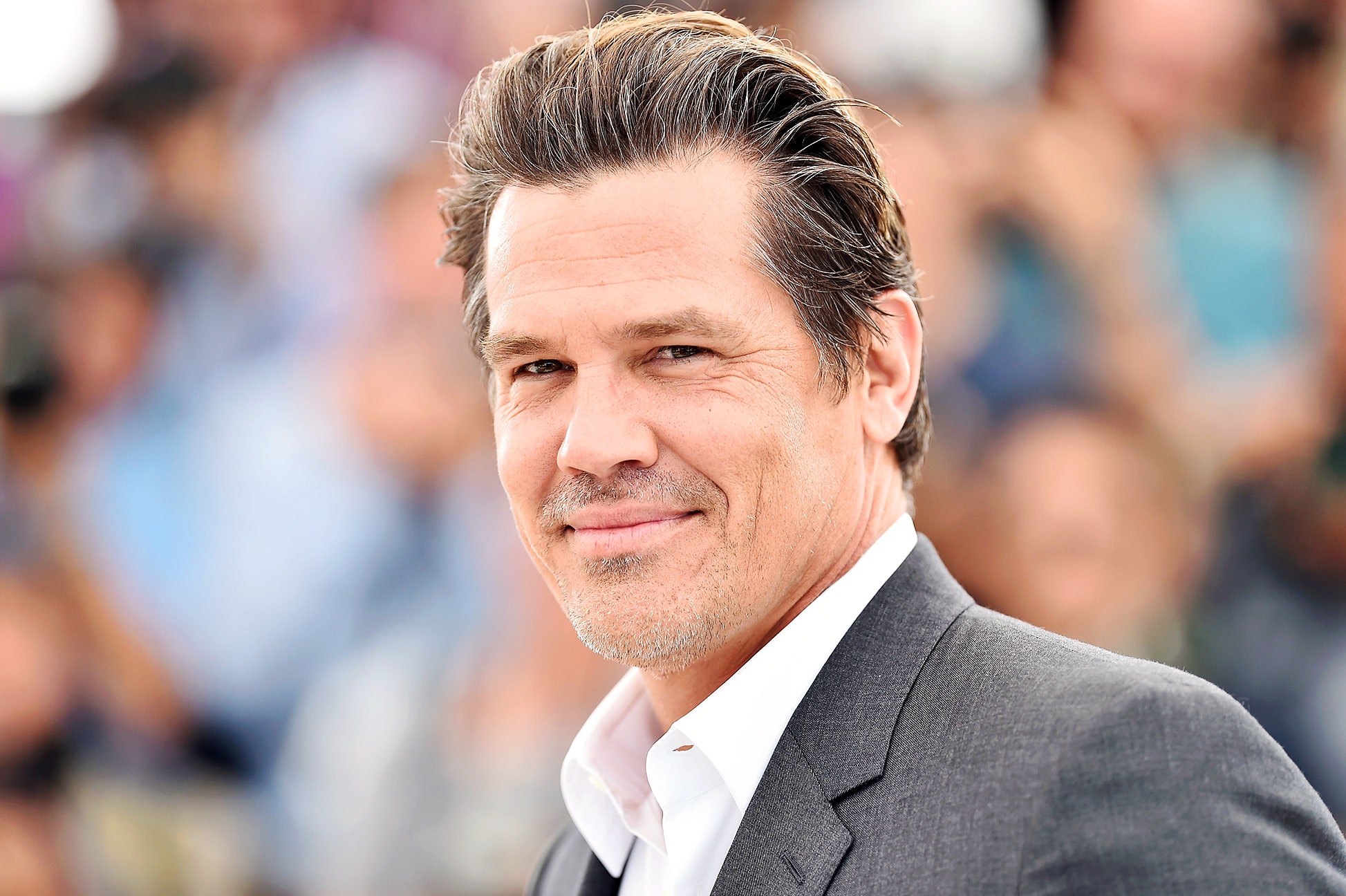 before Josh Brolin Fought Wildfires In Only The Brave He Fought Wildfires In Real Life Gq