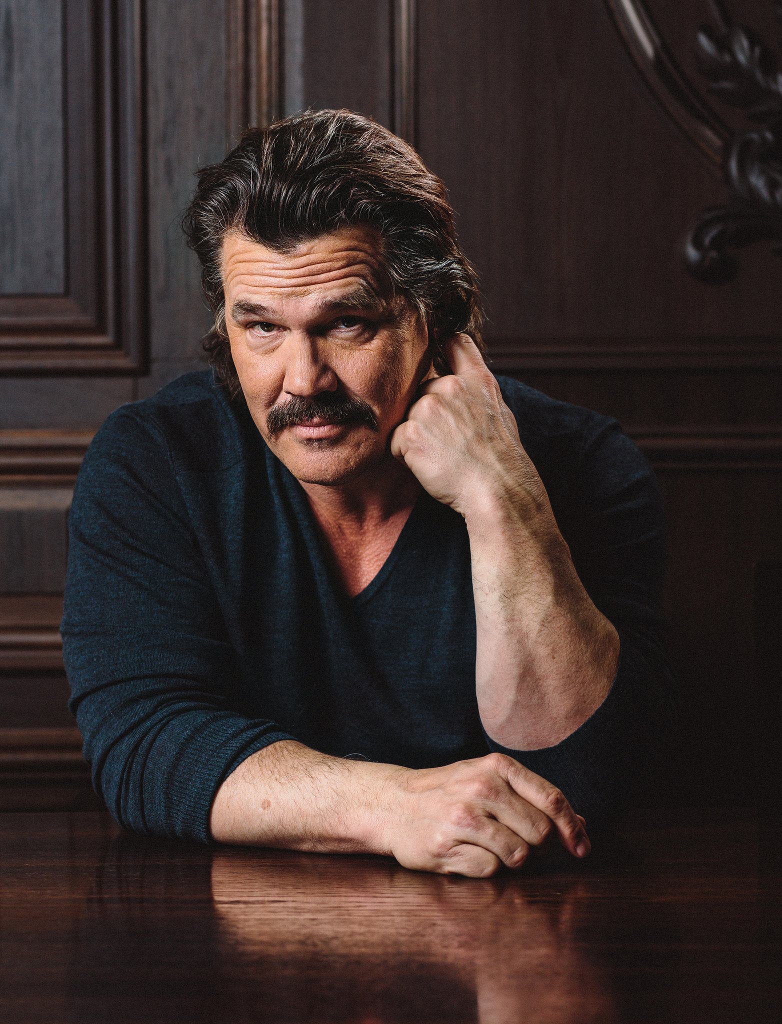 josh Brolin Revels In The Role Of Goto Guy The New York Times