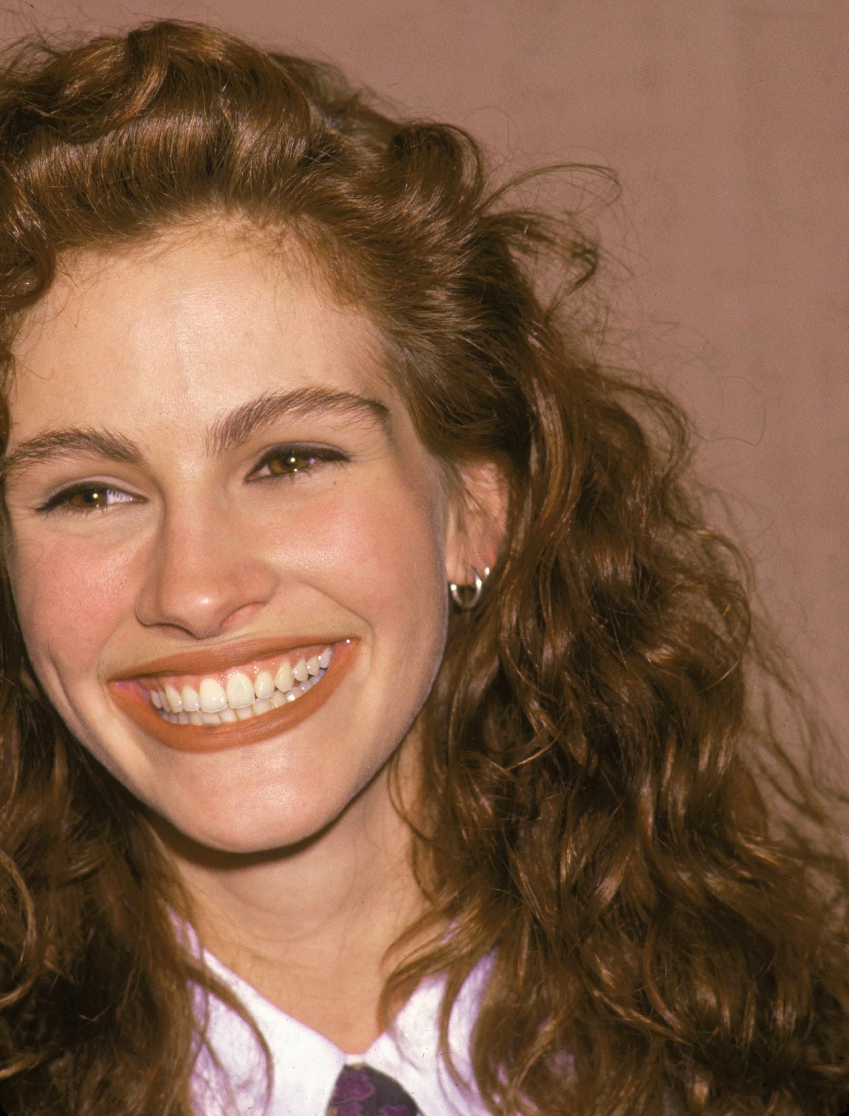 15 Young Pictures Of Julia Roberts That Prove Her Starpower – Pretty Woman Actress Rare Ph