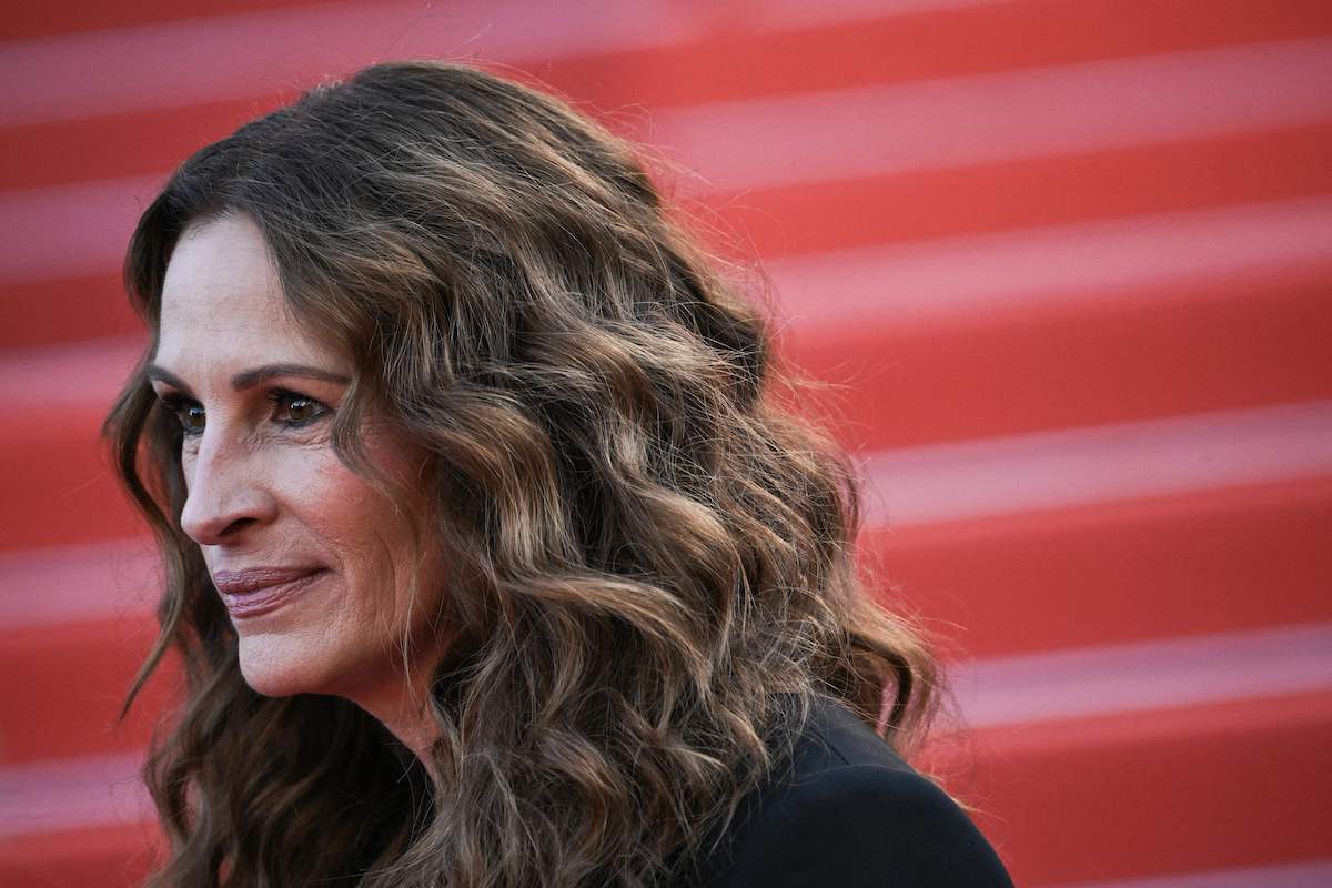 julia Roberts Calls Her 1st Childhood Memory Bloody