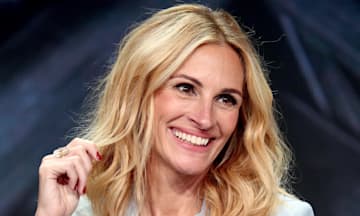 julia Roberts Surprises Fans With Rare Selfie Of Her Twin Hello