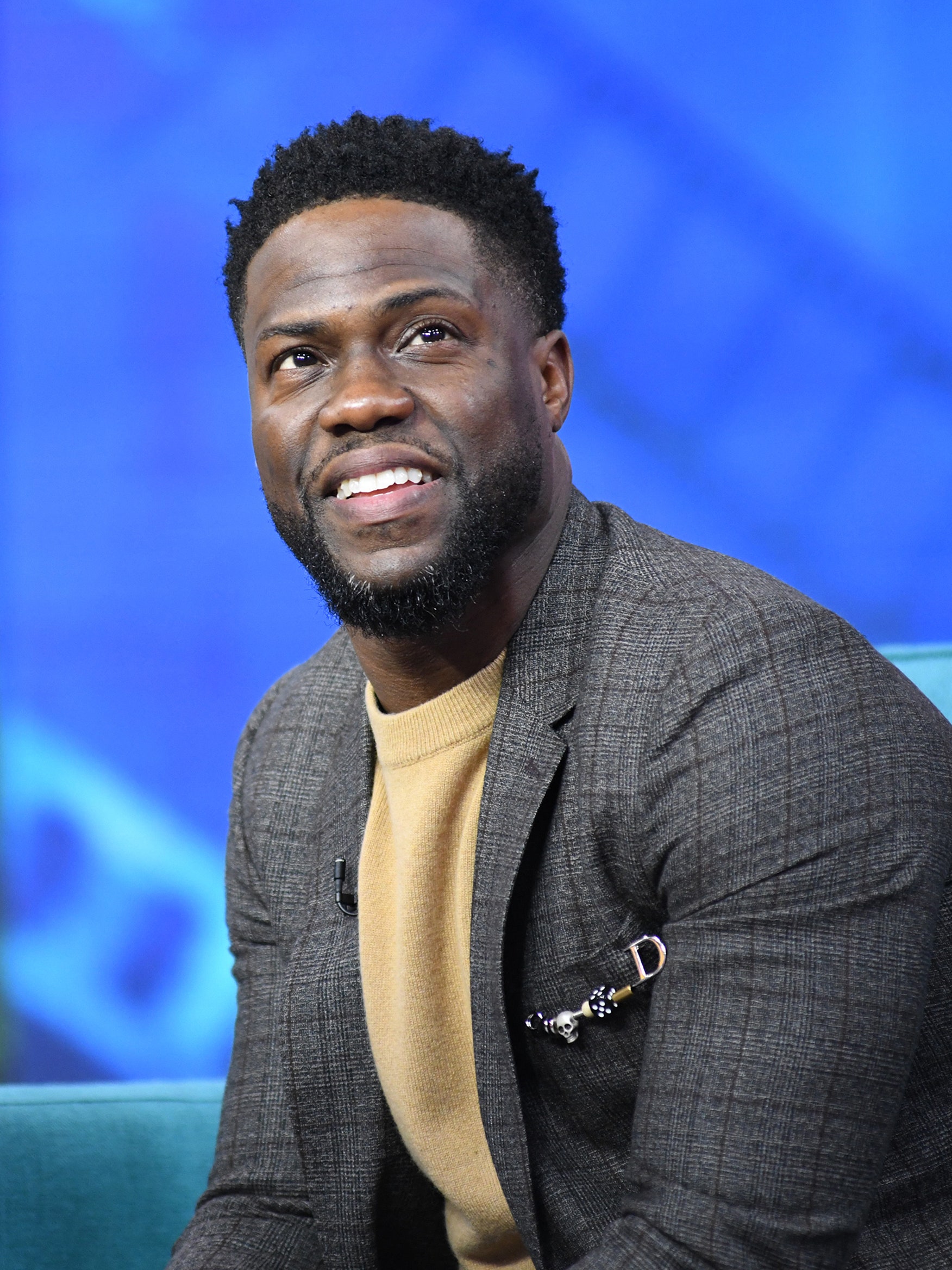 kevin Hart Buys Calabasas Mansion Next Door For 7 Million Architectural Digest