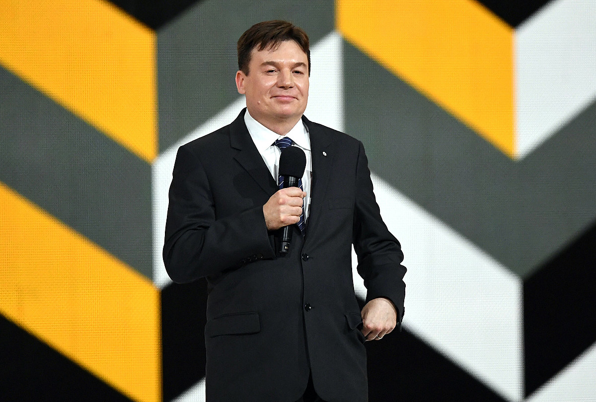 mike Myers Will Star As Seven Characters In New Netflix Series