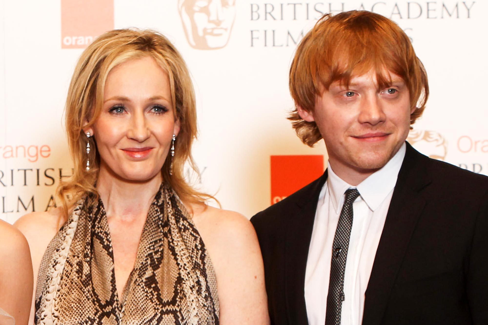 rupert Grint Likens Jk Rowling To An Aunt Doesnt Agree With All She Says Ewcom