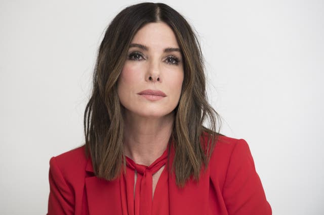 sandra Bullock Society Still Makes Single Mothers Feel They Are Not The Complete Package The Independent The Independent