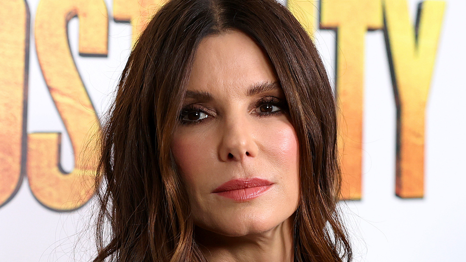 the Lost Citys Sandra Bullock Details Her Key To Creating Comedy After Doing Drama Exclusive