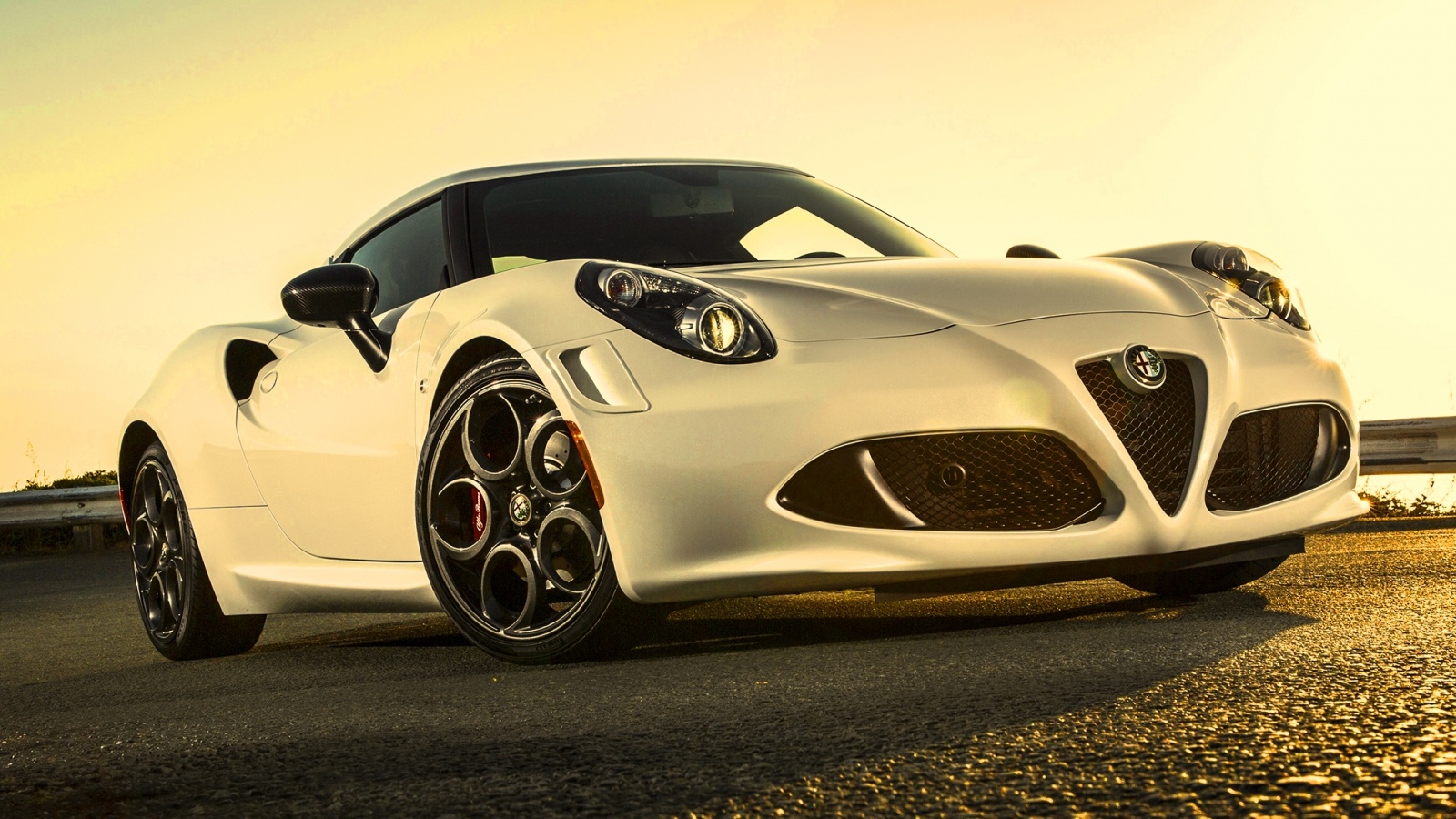 Alfa Romeo 4c White