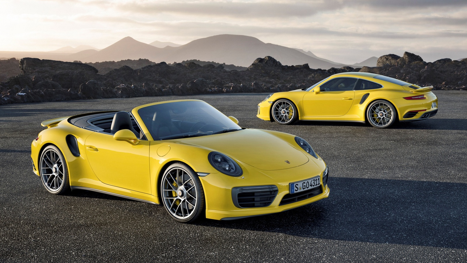 Yellow Porsche 911 Turbo S 2017 Wallpapers - 1600x900 - 621386